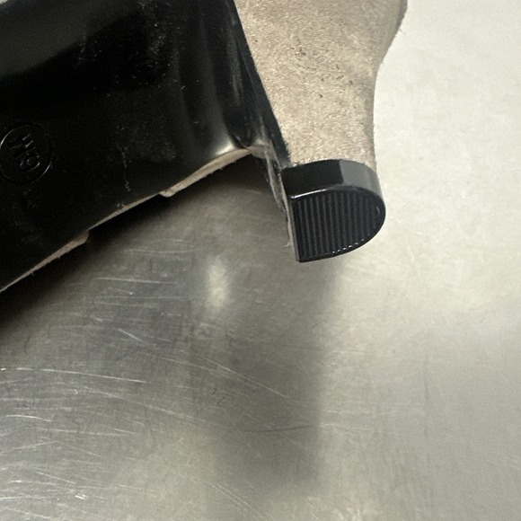 BANDOLINO Womens 6 Beige Short Boot Bari Pointy Toe Kitten‎ Heel Suede Booties - Picture 5 of 10